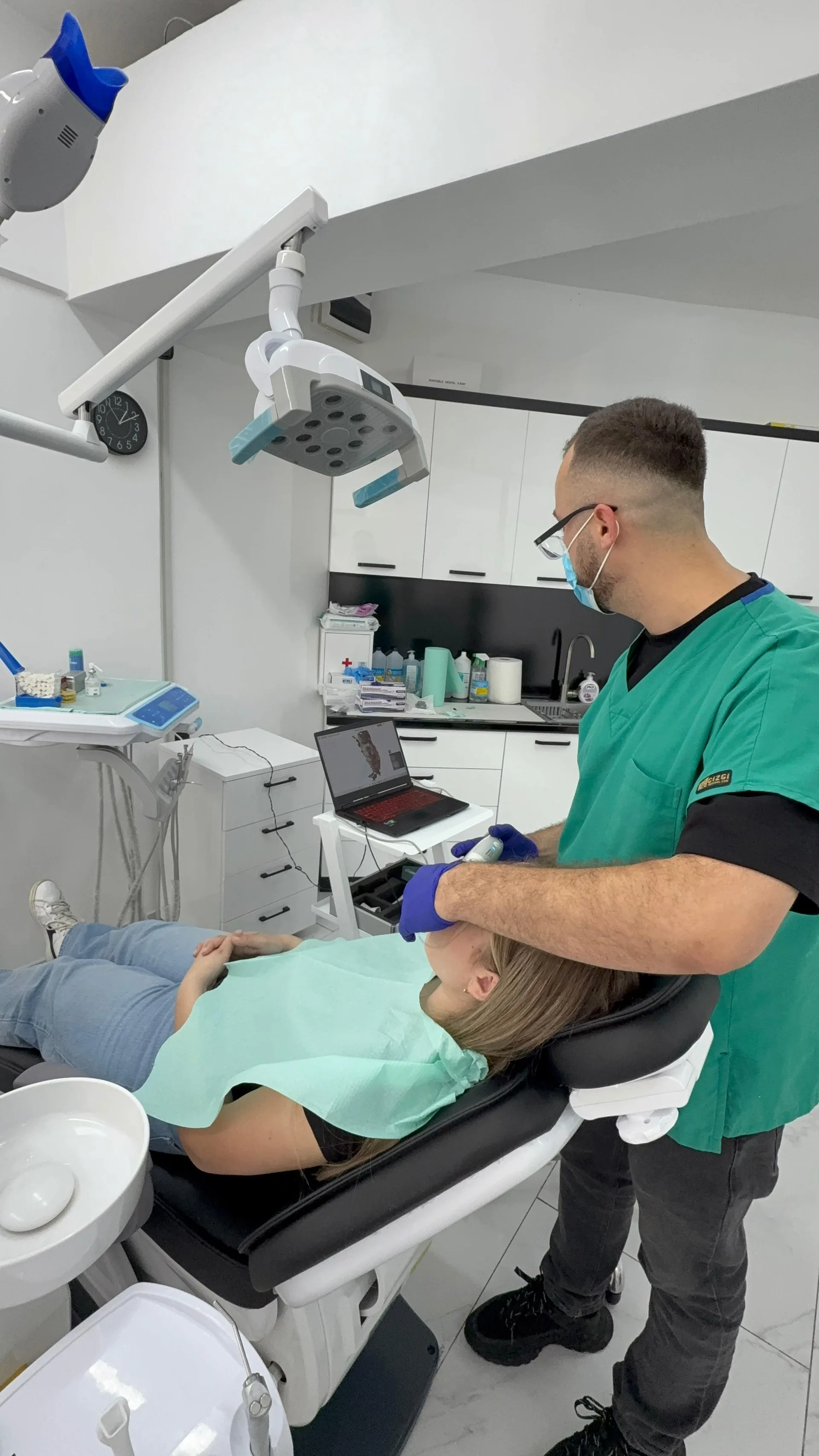 Skanim intraoral i pacientit në ordinancën Dental I